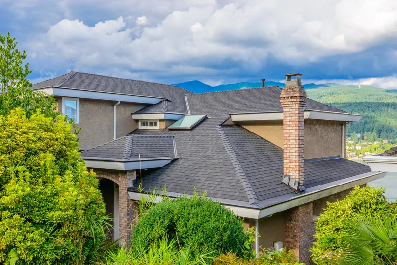 Shingle roof house
